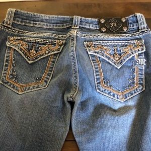 Horseshoe shape pocket